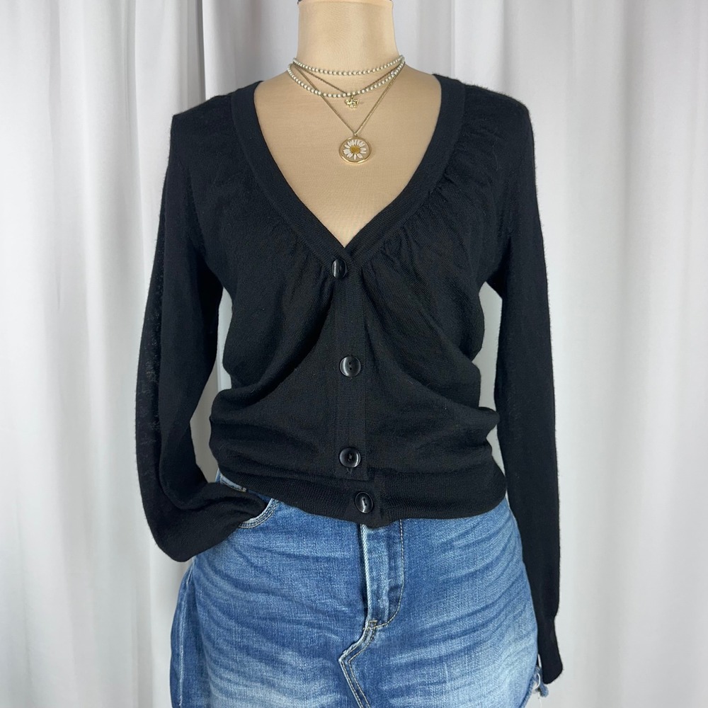 Womens Black V-Neck Ruched Shoulder Button Front Cardigan Sweater Sz XS READ